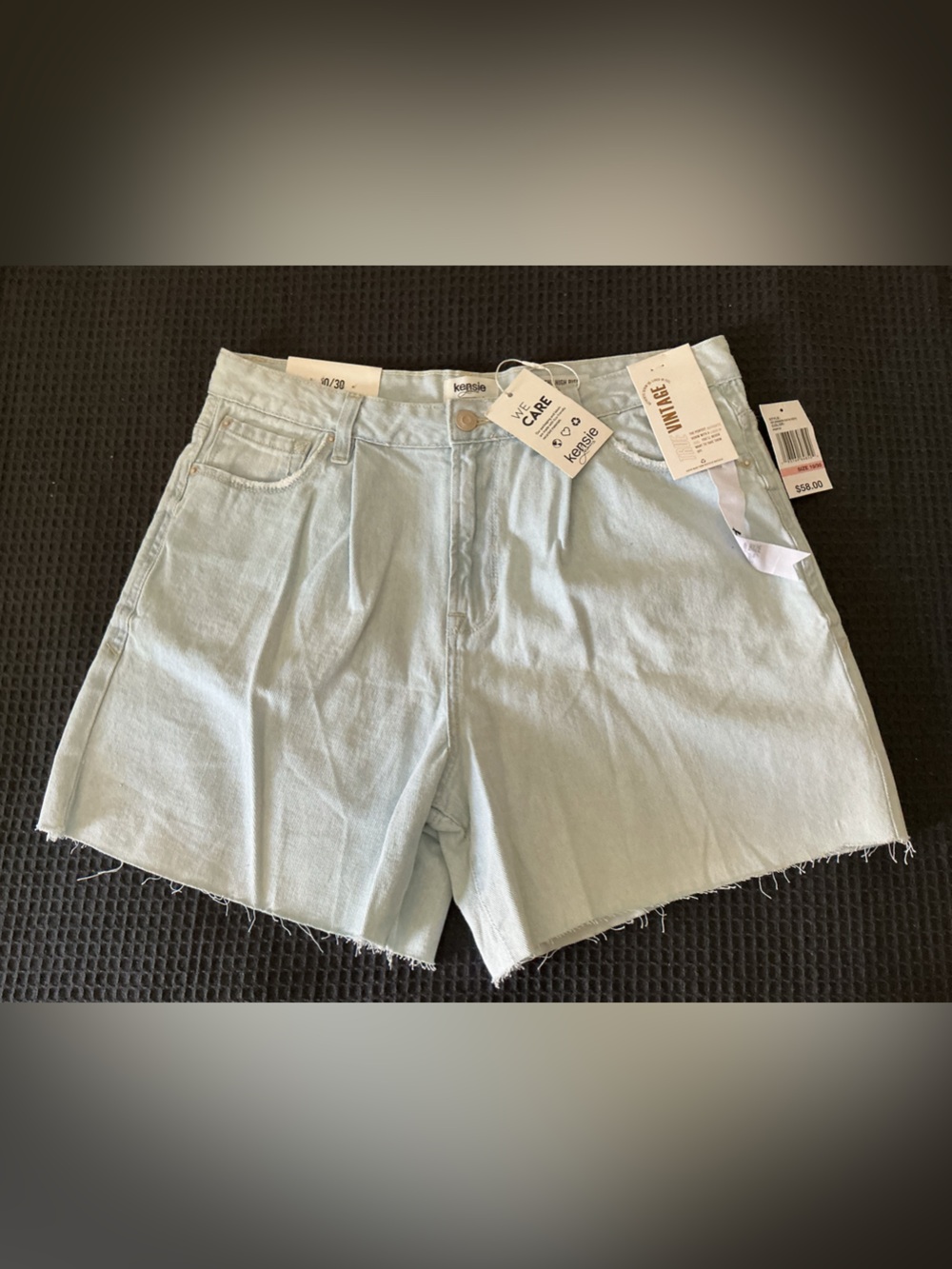 NWT Kensie Jeans Vintage Luxe High Rise Patch Pocket Denim Shorts Size 10/30